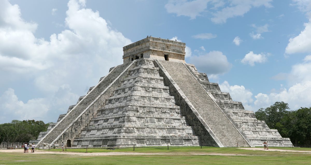 El Castillo pyramid at Chichén Itzá in Yucatán.